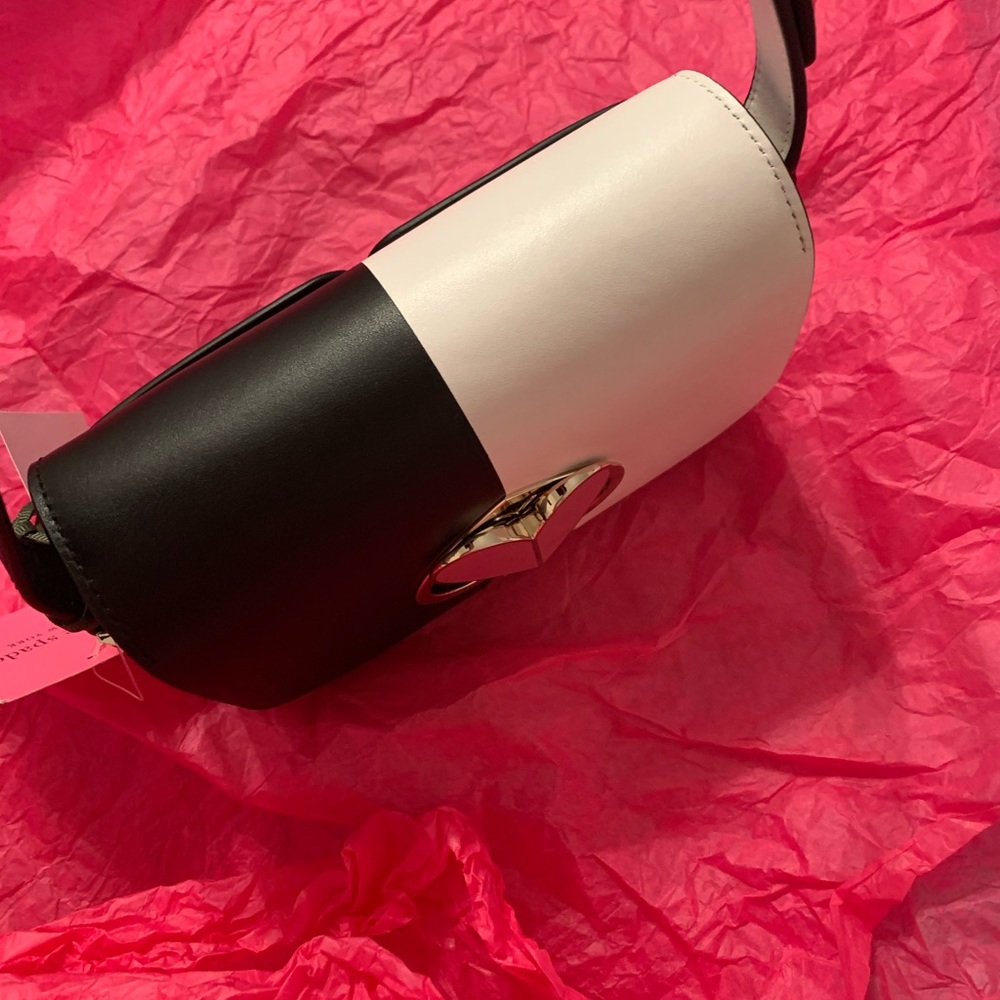 Purse - Picture 2 of 4